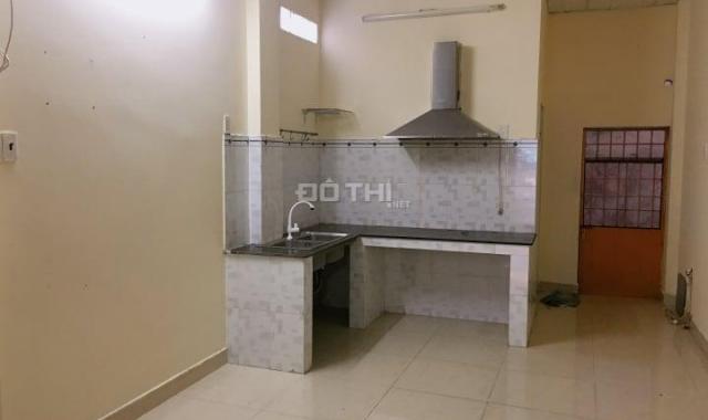 Bán nhà đường Lý Thường Kiệt, diện tích: 65m2, LH: 0932155399