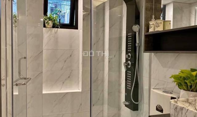 Bán nhà 30m2 x 5 tầng tại quận Đống Đa, giá chỉ 2.2 tỷ