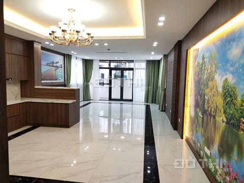 Bán nhà mặt phố Trần Tử Bình, Nghĩa Đô, Cầu Giấy DT 90m2, 29 tỷ vị trí kinh doanh tốt