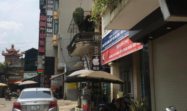 Gia đình cần bán nhà đẹp ở ngày đường Tả Thanh Oai, DT 38m2, giá 1.95 tỷ
