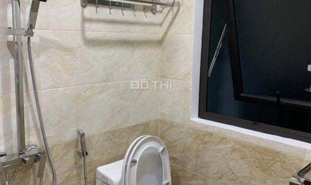 Bán nhà Lý Nam Đế - lô góc, ôtô vào nhà - DT 42m2 * 4 tầng. Giá 6,65 tỷ