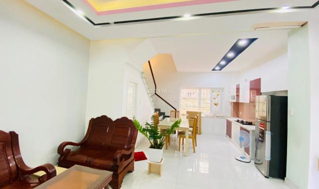 Bán gấp hàng hot - Trục chính Mega Village Khang Điền - đường chính 20m - Full nội thất cao cấp