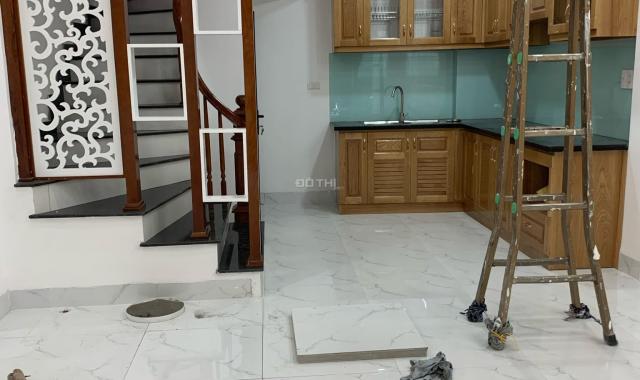 Nhà Dương Văn Bé, Hai Bà Trưng, DT 30m2 * 5 tầng, MT 4m