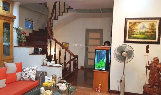 Cần bán nhà đẹp mặt ngõ Đội Cấn 60m2, 8.5 tỷ Ba Đình, KD homestay