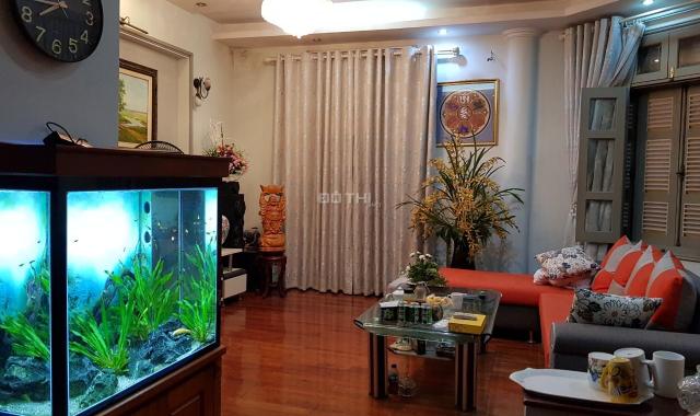 Cần bán nhà đẹp mặt ngõ Đội Cấn 60m2, 8.5 tỷ Ba Đình, KD homestay