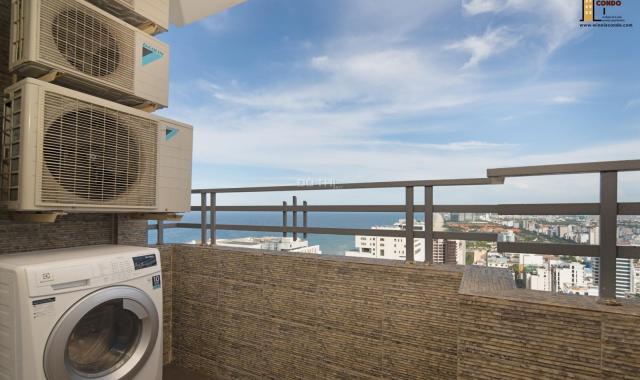 Cho thuê căn hộ cao cấp 2 PN, 2 WC - Ban công view biển - 1 phút đến biển - Tầng cao