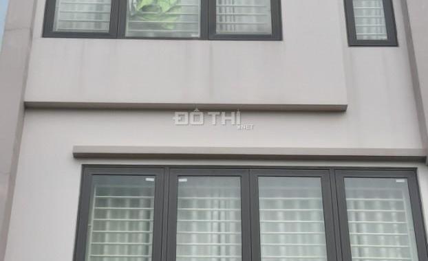 Cho thuê nhà gấp mặt phố Lê Trọng Tấn DT 80m2 * 4 tầng, MT 4m, giá 15 tr/th, LH A Trung 0387606080