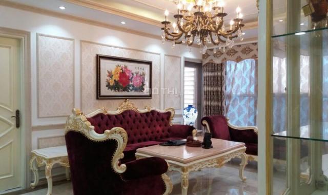 Cho thuê căn hộ R3 Royal City, 109m2, 2PN, đủ nội thất, view bể bơi, 17 triệu/th