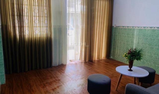 Cho thuê nhà phường Hiệp Thành 2, Thủ Dầu Một, nhà 2PN, 1 bếp, 1 phòng khách đường nhựa 5m giá rẻ