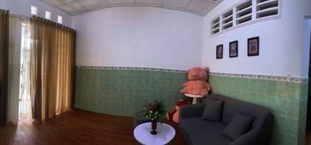 Cho thuê nhà phường Hiệp Thành 2, Thủ Dầu Một, nhà 2PN, 1 bếp, 1 phòng khách đường nhựa 5m giá rẻ