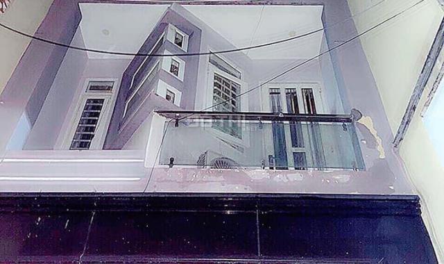 Nhà đẹp đường Trịnh Đình Trọng, Tân Phú, 3 tầng sân thượng, giá 4,78 tỷ