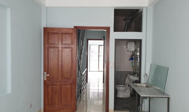 Bán nhà trọ Phùng Khoang, Nam Từ Liêm, DT 150m2, 30 phòng, vị trí đắc địa, giá 18 tỷ