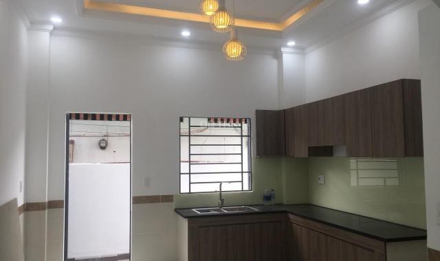 Bán nhà liền kề cực đẹp, vị trí đẹp KĐT TM Phú Hồng Thịnh 8, giá tốt
