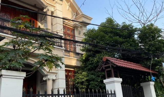 Cần bán căn biệt thự ngay Nguyễn Oanh diện tích 8.15 x 17m, 140m2, giá cực tốt