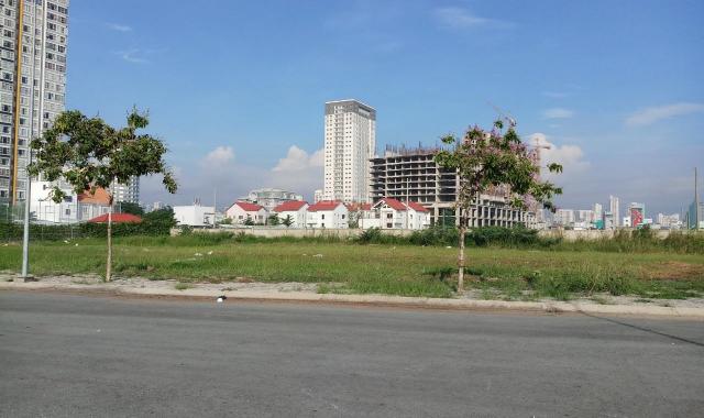 Chính chủ bán đất đường Đào Trí, Phú Thuận, giá 50 triệu/m2, đường 14m. LH: 0938.792.304