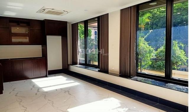 Kinh doanh 5 tầng thang máy 12 Đào Tấn, Ba Đình 50m2, 15 tỷ