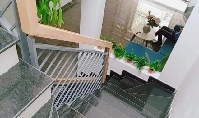 Bán nhà mặt tiền trung tâm Quận 1, DT 140m2, giá 85 tỷ