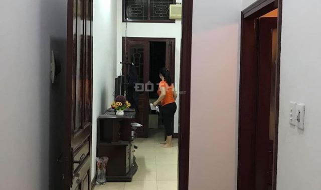 Siêu gấp, bán nhà đầu ngõ 190 Nguyễn Trãi 27m2, 5T chỉ 2,5 tỷ. LH 0979607423