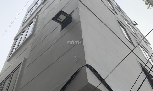 Cần bán nhà xây mới 2 mặt tiền 40m2 x 5 tầng tại phố Bùi Xương Trạch, Thanh Xuân