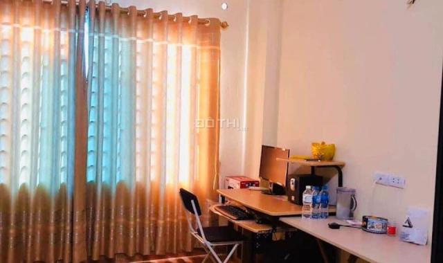 Bán nhà hot phố Hoàng Mai, quận Hoàng Mai, 25m2, 5 tầng, ô tô đỗ cửa, 2.3 tỷ