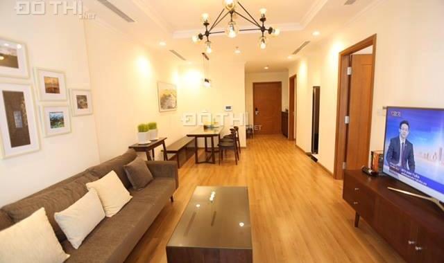 Cho thuê căn hộ chung cư Vinhomes Nguyễn Chí Thanh, 137m2, 3 phòng (nhà mới nhận), LH: 0974429283