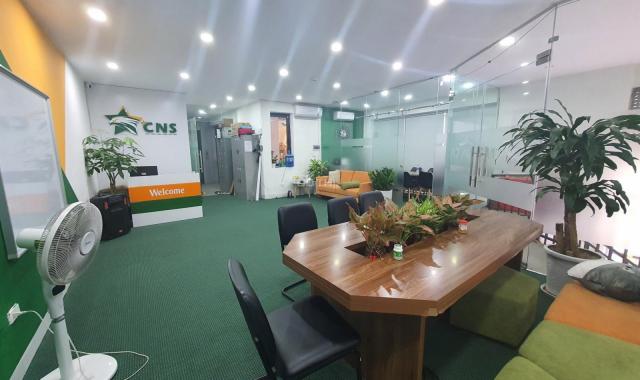 Cho thuê văn phòng tầng lửng tại phố Láng Hạ, Đống Đa diện tích 80m2, giá 16 triệu/tháng
