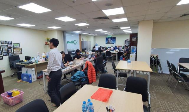 Cần cho thuê mặt bằng văn phòng tại Nguyễn Trãi - Thanh Xuân 160m2 thông sàn