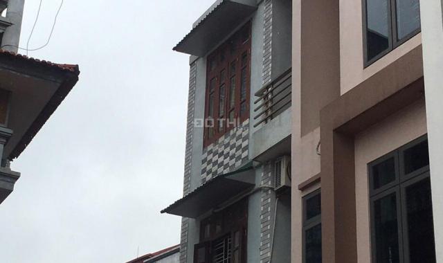Bán căn nhà 60m2 tại ngõ 303 đường Phúc Lợi - Long Biên LH: Trường 0981716268