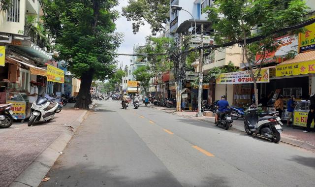 Bán nhà mặt tiền đường Bà Hạt, Phường 8 Quận 10. Ngay chợ Nguyễn Tri Phương, trường học