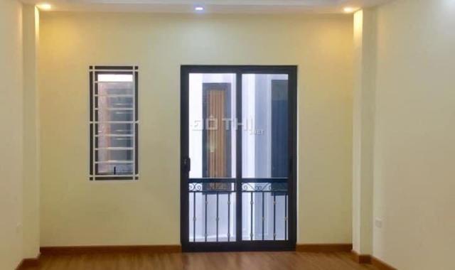 Nhà Đê La Thành đẹp lô góc 2 mặt thoáng, DT 31m2, 5 tầng