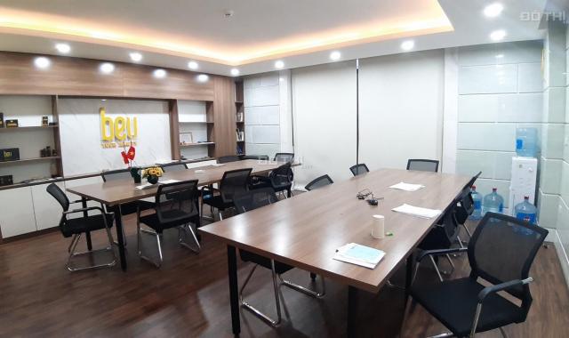 Cho thuê văn phòng tầng 1 trong tòa nhà 8 tầng Hoàng Văn Thái, DT 100 m2
