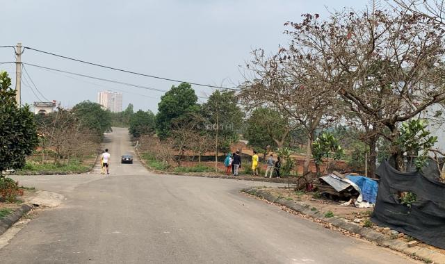 Bán đất TĐC Vai Réo - Nằm trong lõi khu đô thị Hòa Lạc - Đường rộng 10m - Vỉa hè 3m
