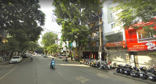 Bán nhà mặt phố Phan Chu Trinh, Q. Hoàn Kiếm: 32m2 x 6 tầng, vỉa hè rộng, kinh doanh vô đối