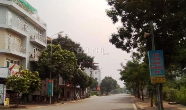 Nhà đẹp giá tốt nhất khu đô thị Giang Biên, 40m2, 5 tầng, gara ô tô, chỉ 3.85 tỷ