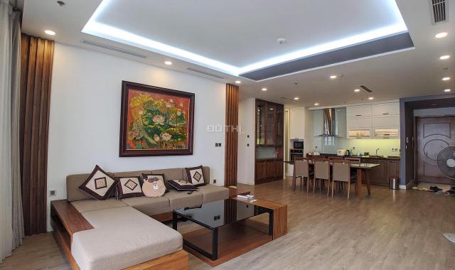 Cho thuê các căn hộ chung cư Vinhomes Nguyễn Chí Thanh, view đẹp, giá tốt, đã đầy đủ nội thất