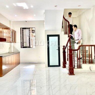 Bán nhà (như hình) mặt ngõ 42 Thanh Bình - Sát cầu Trắng Hà Đông 5T - 35m2, 15m ra MP, giá 3.25 tỷ