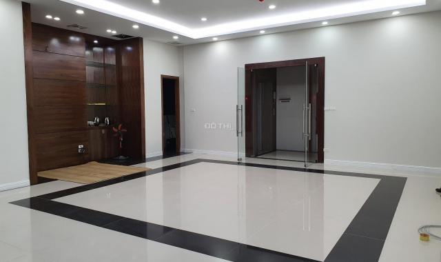 Bán tòa nhà 110m2 x 8 tầng 1 hầm vỉa hè 5m mặt phố Nguyễn Khang, Cầu Giấy 44,5 tỷ mặt tiền 7,5m