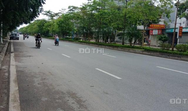 Đất mặt phố Cổ Linh, đường 42m, gần Aeon, 2 mặt đường, 71m2, nở hậu 7.3m