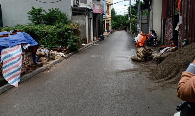 Bán đất mặt phố Gia Quất, quận Long Biên, sầm uất người đi người lại