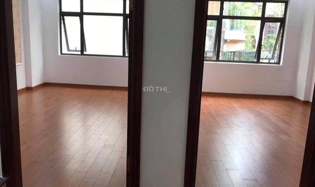 Bán nhà riêng tại Phố Hào Nam, Phường Ô Chợ Dừa, Đống Đa, Hà Nội diện tích 50m2 giá 5.55 tỷ