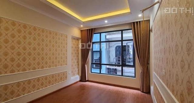 Rẻ bán nhà Ngã Tư Sở 40m2, 4T sát phố nhà đẹp. Giá 3.05 tỷ