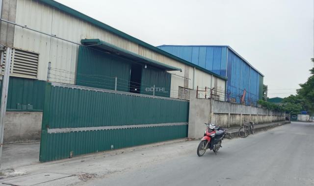 Bán kho xưởng 1300m2 ở KCN Quất Động, Thường Tín giá chỉ vài tỷ. LH: 0917.366.060/ 0948.035.862