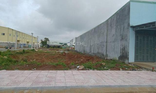 Cần bán gấp lô đất mặt tiền đường 8m, 6x50m, giá 350tr, gần chợ Lộc Hưng - KCN Trảng Bàng, sổ hồng