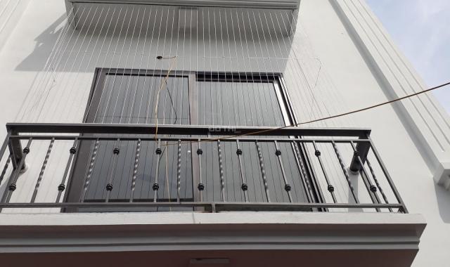 Bán nhà 2 mặt thoáng, ô tô đỗ cửa tại Yên Nghĩa, Hà Đông, 40m2, 4 tầng, 1.7 tỷ