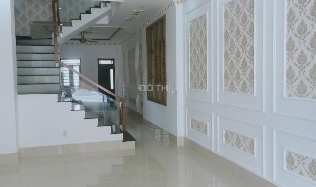 Bán gấp nhà 1 trệt 2 lầu thiết kế tân cổ điển 85m2 thổ cư 100%, nhà hoàn thiện dọn đồ đến ở ngay