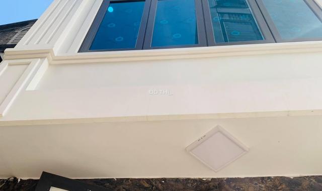 Bán gấp nhà đường Láng - Đống Đa, 36m2*5 tầng - lô góc 3 bước ra MP, chỉ 3 tỷ hơn