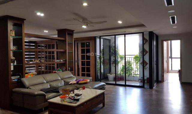 Cần bán căn hộ tại E4 Yên Hòa Park View Vũ Phạm Hàm DT 76m2 - 122m2 - 148m2 - 180m2, LH 0396993328