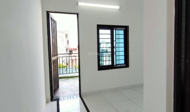 Bán nhà mới, sân cổng riêng, ngõ 622 Minh Khai thông Dương Văn Bé, 47m2 x 4T cực đẹp, giá 3,2 tỷ