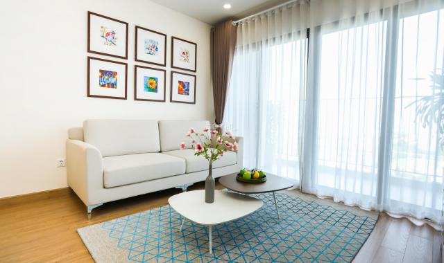 Bán căn 71m2 vip nhìn thẳng công viên Cầu Giấy, full nội thất, giá 3,9 tỷ, tầng 19, dự án Sky Park