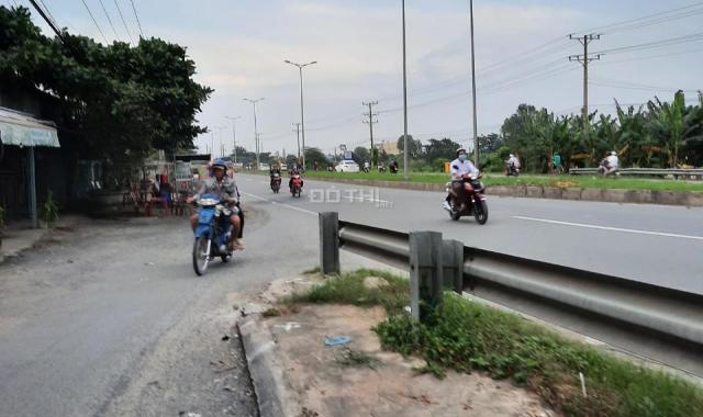 Bán đất mặt tiền Quốc Lộ 1A có nhà tại cầu Lộc Hòa, tỉnh Vĩnh Long